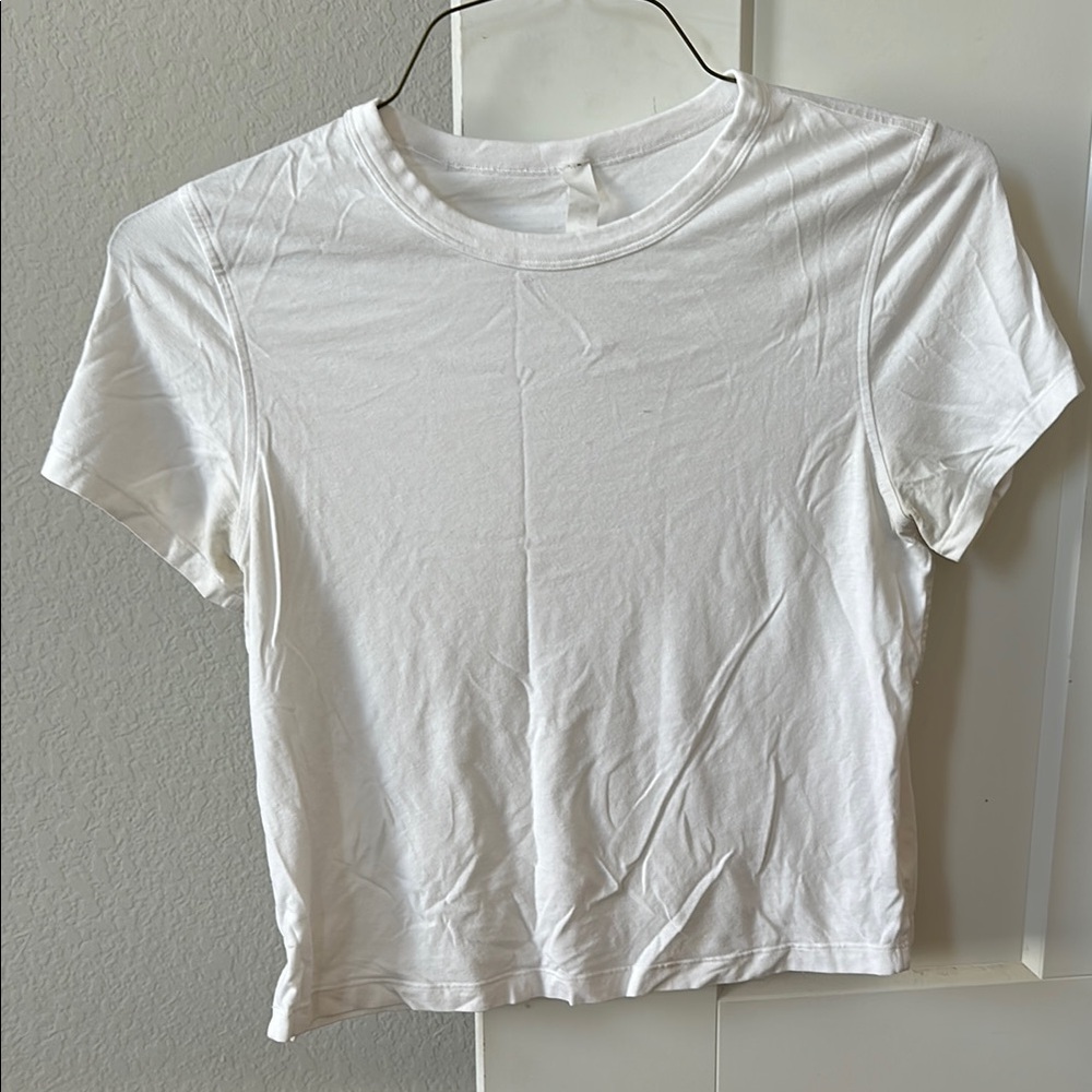 Lululemon White T-Shirt